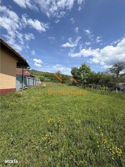 Teren de 1200 mp, în Sântandrei
