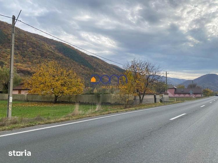 Teren de 1700 mp, în Central