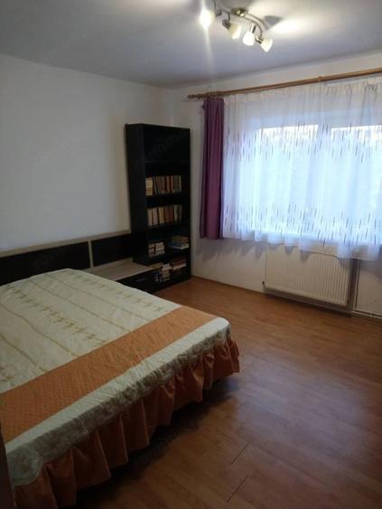 Inchiriez 2 camere decomandate - 4