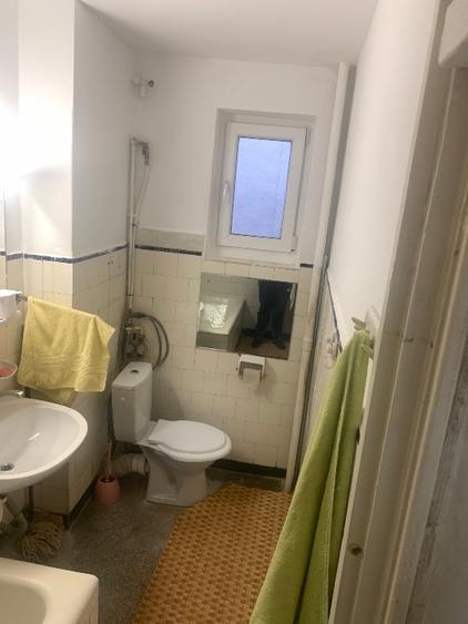 Apartament cu 2 camere semidecomandat în Gara de Nord