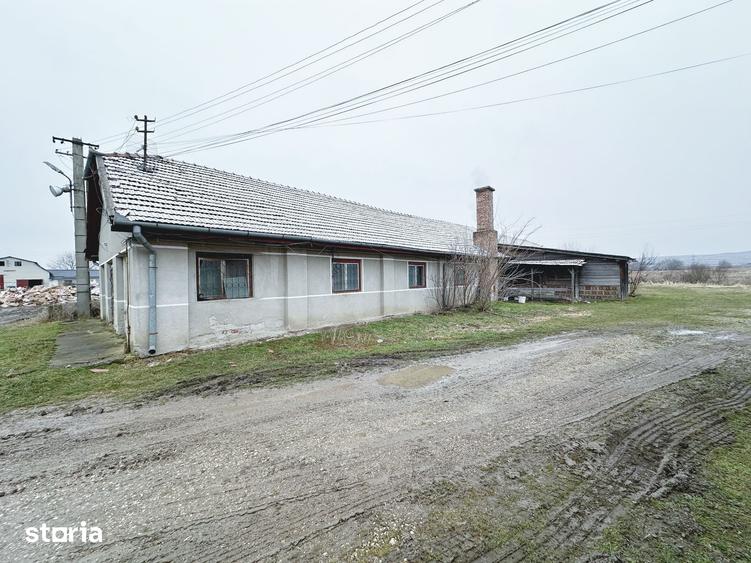 Spațiu comercial, de 350 mp, în Central