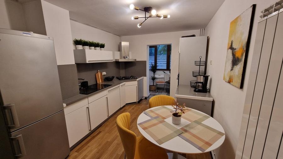 Apartament cu 2 camere decomandat, mobilat în Aviației