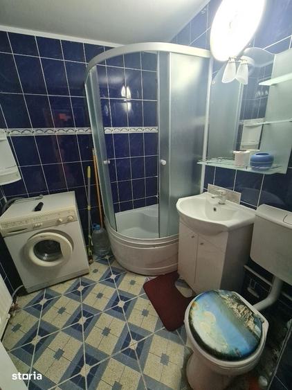 Apartament cu 2 camere decomandat în Școlilor