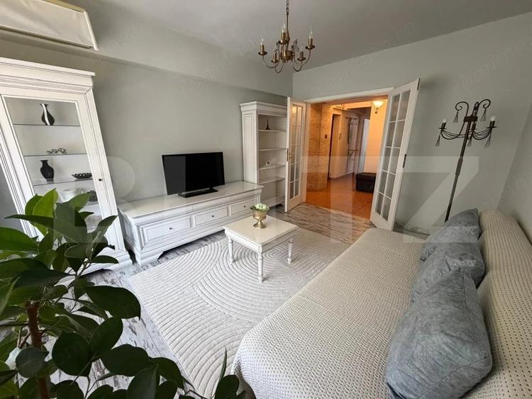 Apartament cu 4 camere decomandat în Ultracentral