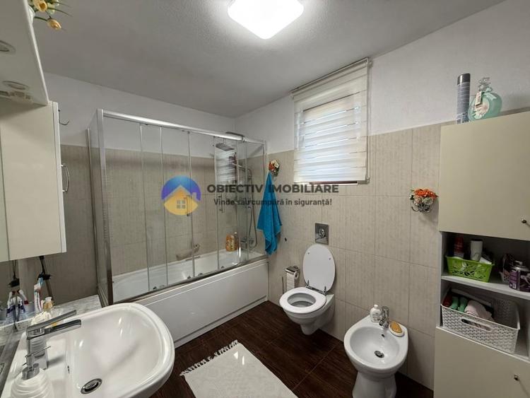 Casă cu 3 camere cu Canalizare în Ciritei