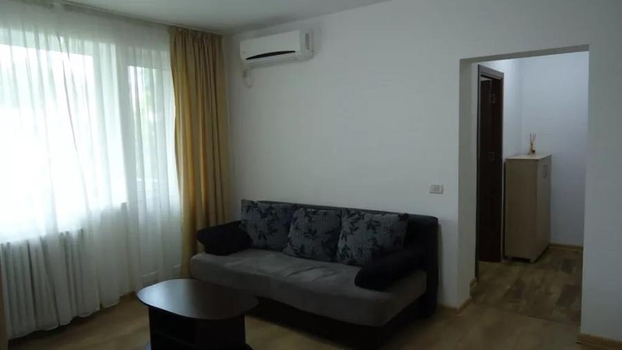 Apartament cu 2 camere semidecomandat în Tomis I