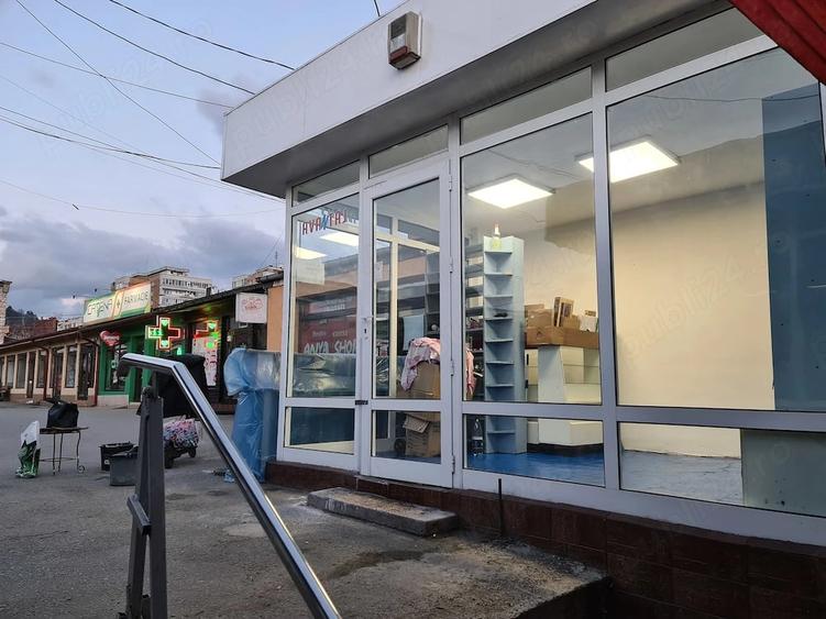 Spațiu comercial, de 12 mp, în Piața Centrală