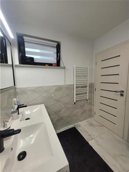 Casă individuală cu 4 camere cu Teren 249 Mp în Brătianu