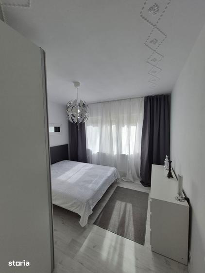 Apartament cu 3 camere decomandat în Micălaca