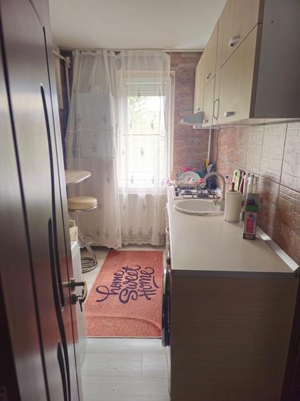 Apartament cu 2 camere în Micro 17