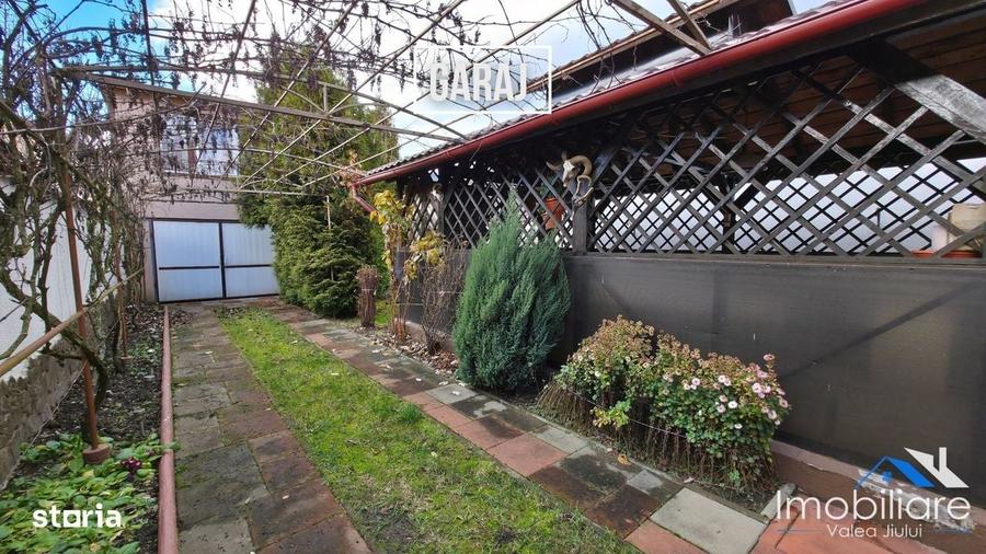Casă cu 4 camere în Ultracentral