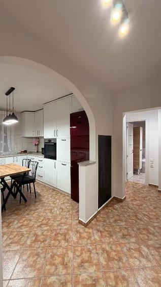 Apartament cu 2 camere decomandat, mobilat în Banu Manta