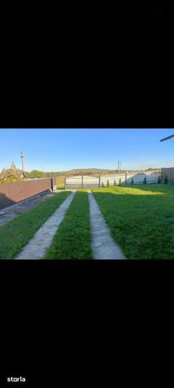 Casă cu 3 camere cu Teren 500 Mp în Valea Moldovei