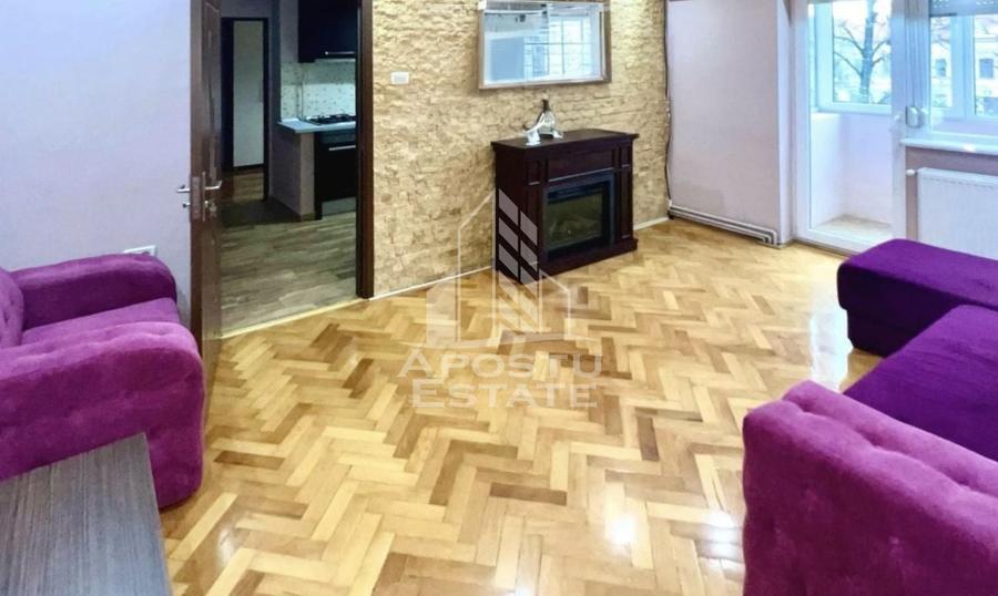 Apartament cu 3 camere semidecomandat, mobilat în Podgoria
