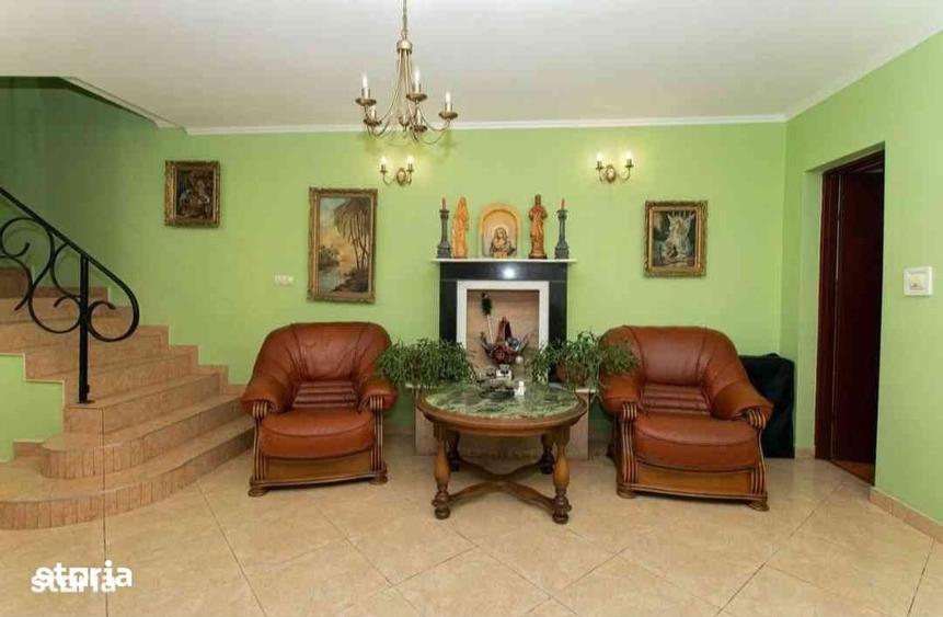 Casă cu 4 camere cu Teren 1130 Mp în Sântandrei