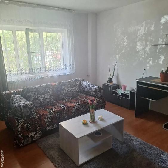 Apartament cu 2 camere decomandat în Rahova