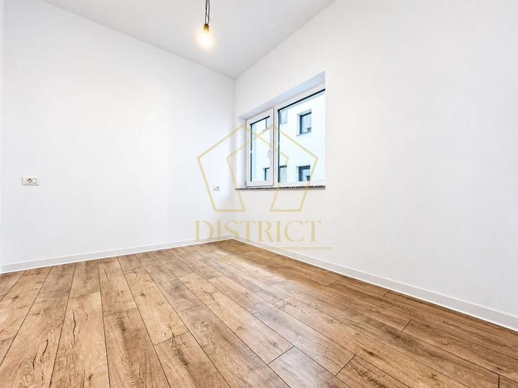 Apartament cu 3 camere decomandat în Giroc