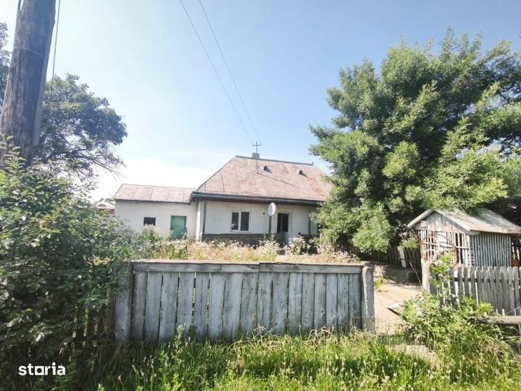 Casă cu 3 camere în Dănila