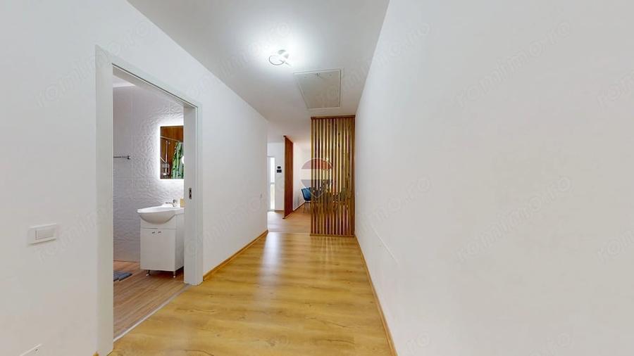 Casă cu 4 camere cu Teren 400 Mp în Sânpetru