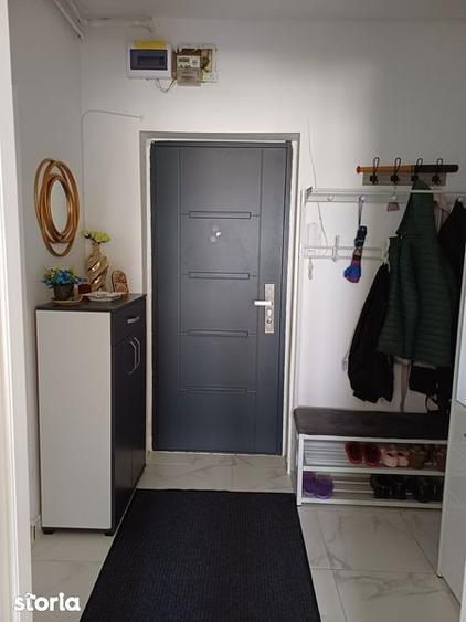 Apartament cu 3 camere decomandat, mobilat în Giurgiului