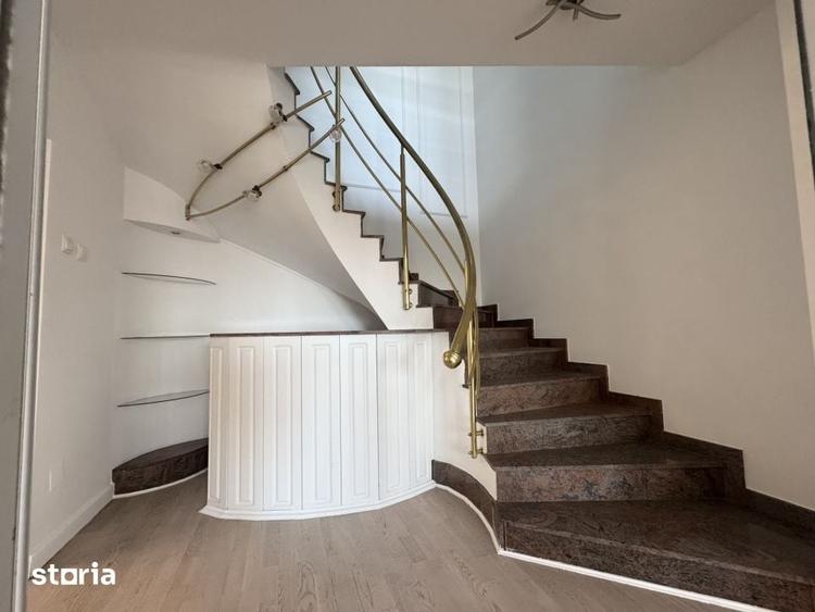 Apartament cu 4 camere în Centrul Civic