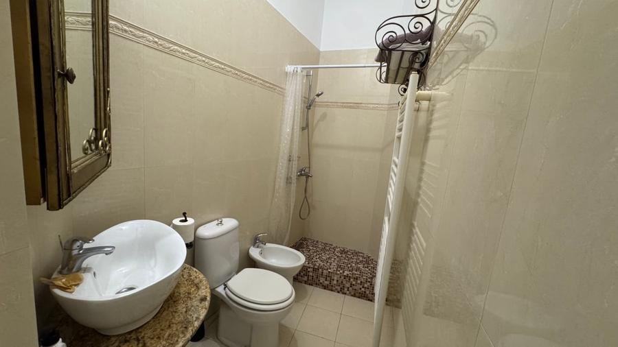 Apartament cu 2 camere decomandat, mobilat în Ultracentral