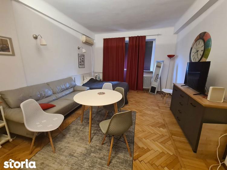 Garsonieră decomandată, mobilată în Romană