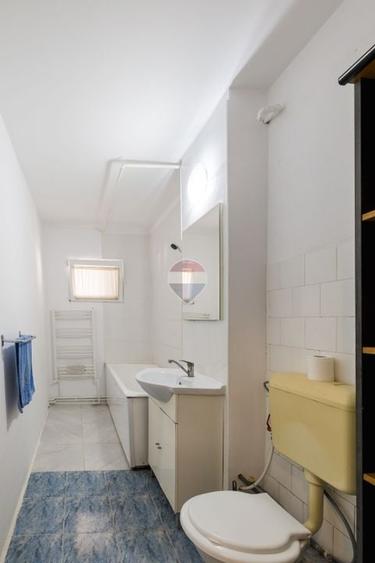 Apartament cu 2 camere decomandat în Calea București