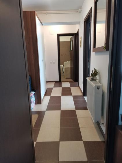 Apartament cu 2 camere decomandat în Zamora