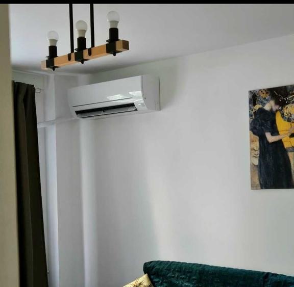 Apartament cu 3 camere semidecomandat în Iancului