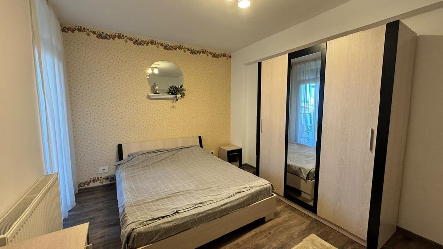 Apartament cu 2 camere nedecomandat în Centru Civic
