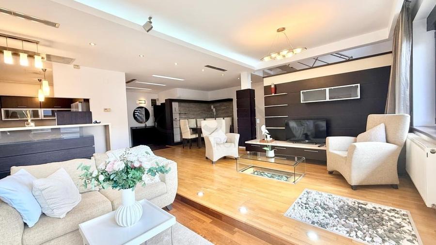 Apartament cu 4 camere decomandat în Herăstrău