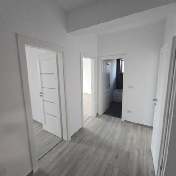 Apartament cu 2 camere decomandat în Giroc