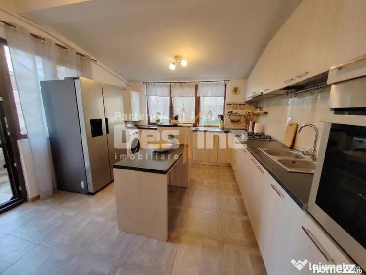 Apartament cu 3 camere în Valea Adâncă