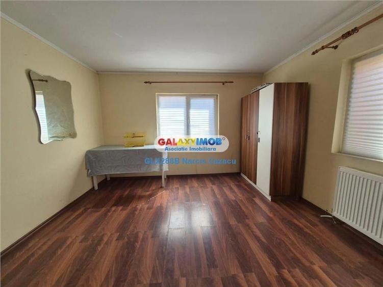 Casă cu 7 camere cu Teren 359 Mp în 1 Mai