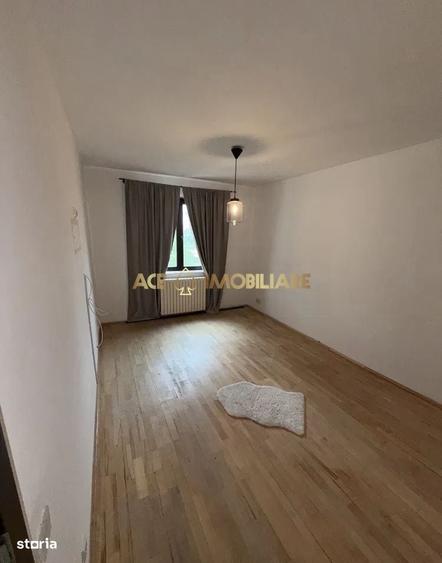 Apartament cu 4 camere în Crângași