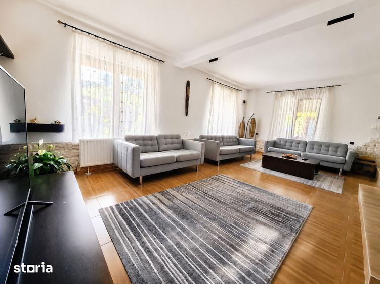 Casă cu 6 camere cu Teren 700 Mp în Budești