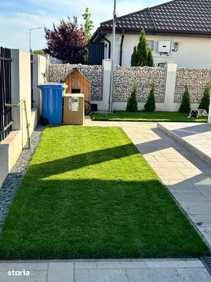 Casă cu 5 camere cu Teren 400 Mp în Est