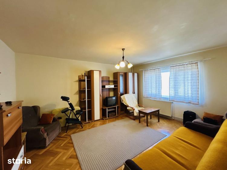 Apartament cu 3 camere decomandat în Terezian