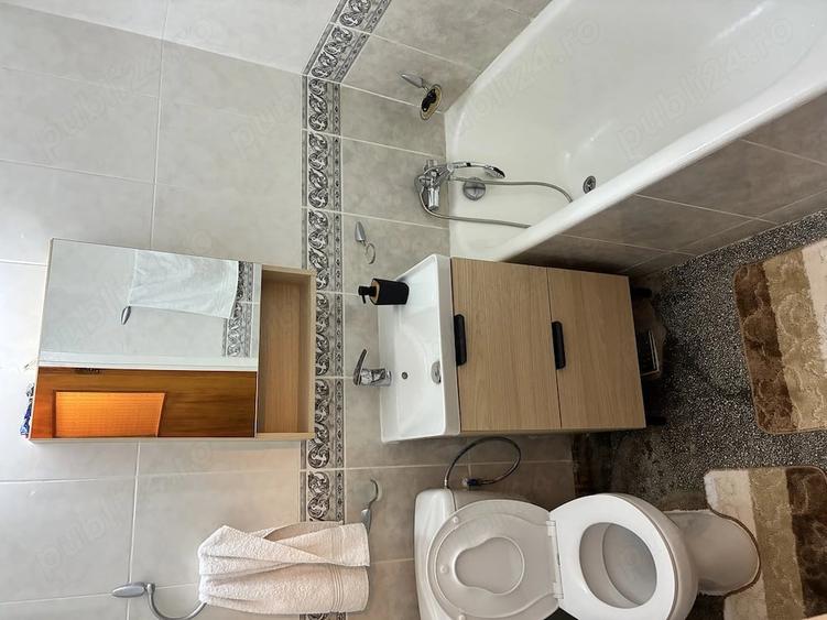 Apartament cu 3 camere decomandat în Central