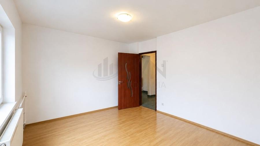 Apartament cu 2 camere decomandat în Lacul Tei