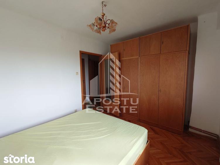 Apartament cu 3 camere, mobilat în Circumvalațiunii