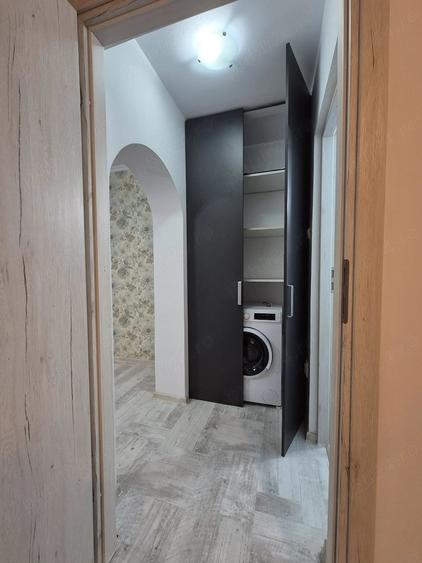 Apartament cu 2 camere semidecomandat în Sud