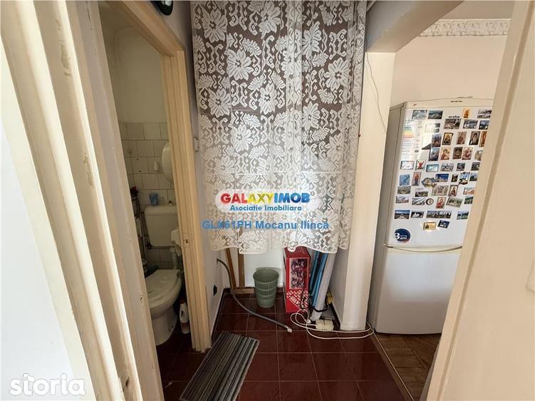 Apartament cu 3 camere semidecomandat, mobilat în Vest
