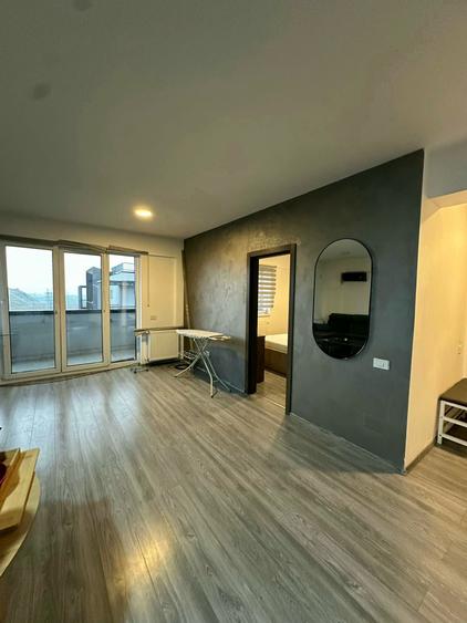Apartament cu 2 camere semidecomandat, mobilat în Hărmanului