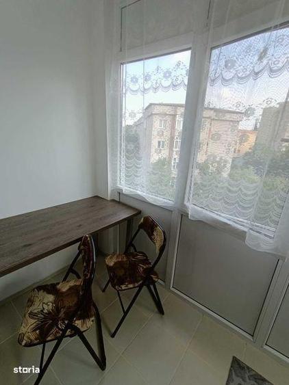 Apartament cu 3 camere decomandat în Brazda lui Novac
