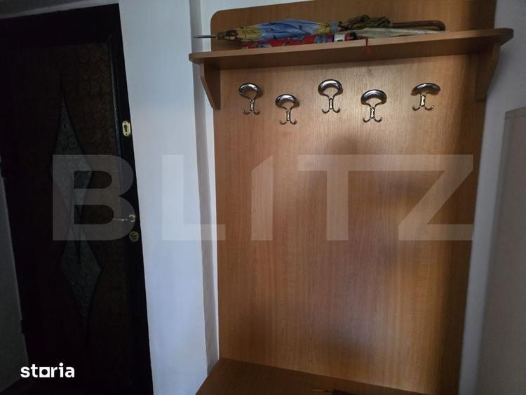 Apartament cu 3 camere semidecomandat în Central