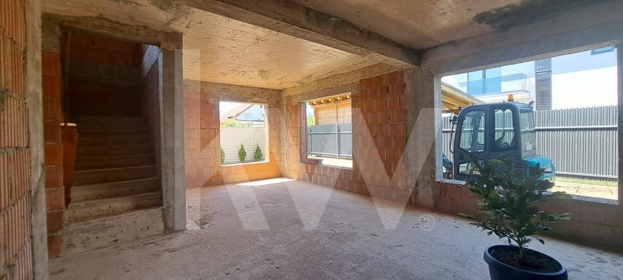 Duplex cu 4 camere cu Canalizare în Șelimbăr
