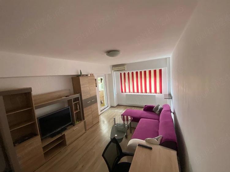 Apartament cu 4 camere decomandat în Șagului