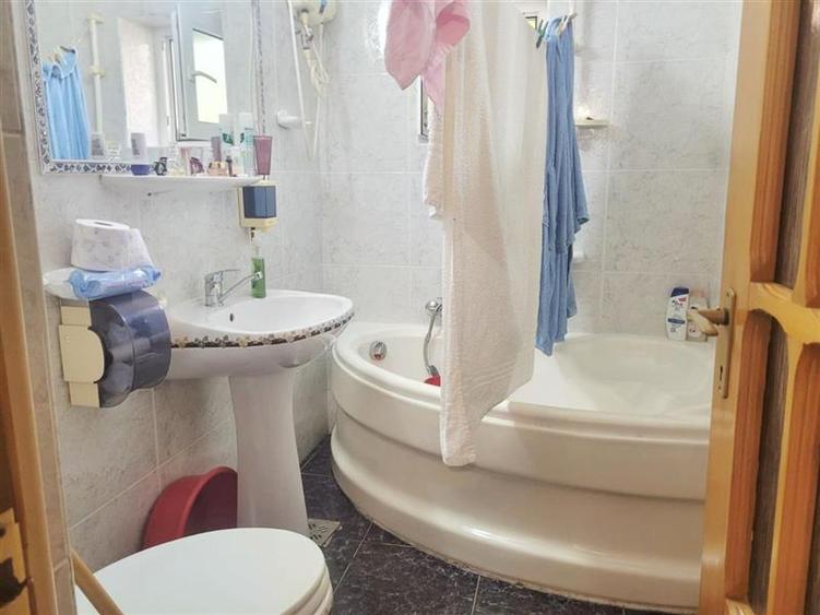 Apartament 2 camere decomandat de inchiriat, zona Neagoe Voda - 6